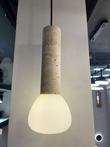 اویز سنگی استوانه ای