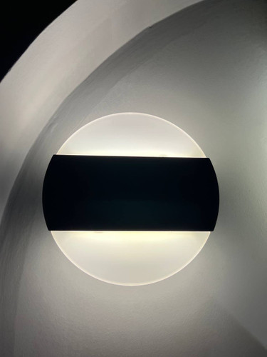 چراغ دیواری نور محیط