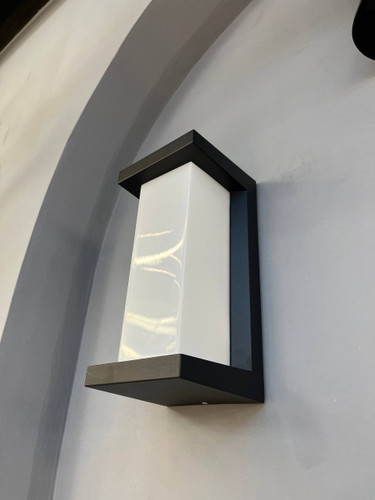 چراغ دیواری تمام نور بدنه آلومینیومی ضد آب