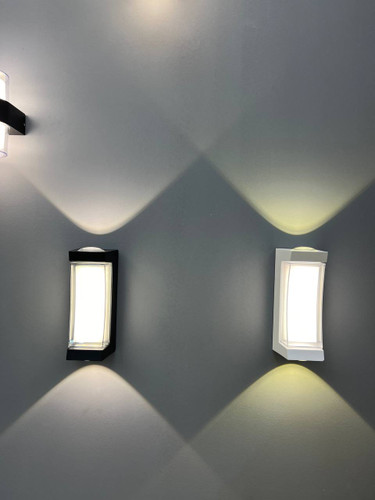 دیواری DH2 اگه هم نور میخوای هم دکوراتیو کپی