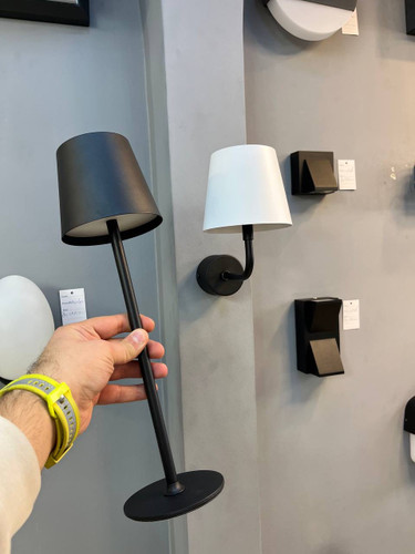 چراغ دیواری و آباژور رومیزی شارژی