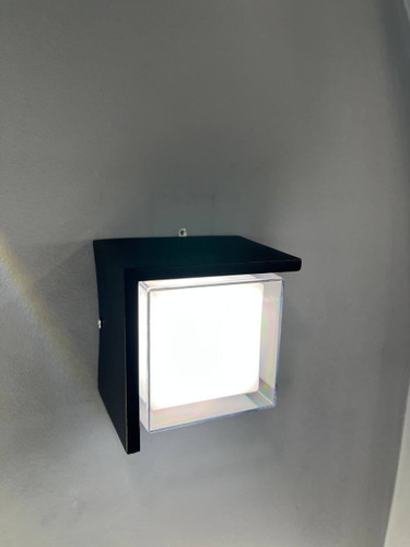 چراغ دیواری آرکو دکوراتیو مربع